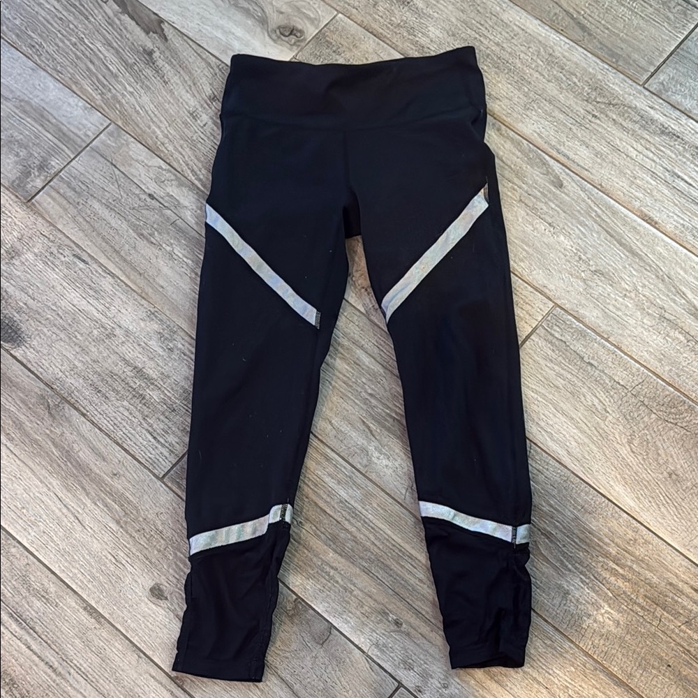 EUC GAP Fit blackout leggings, sz XS